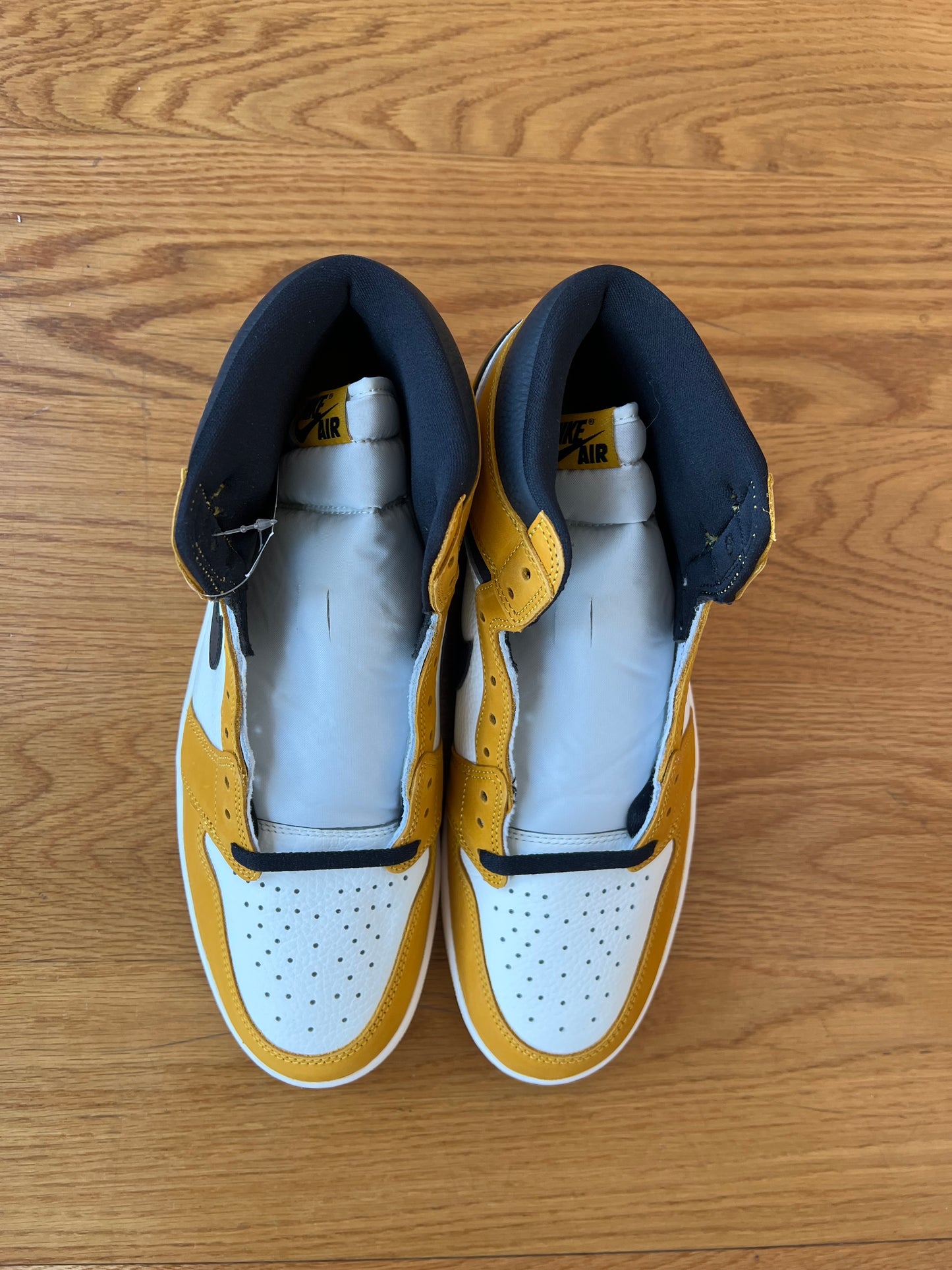 Air Jordan Retro 1 High