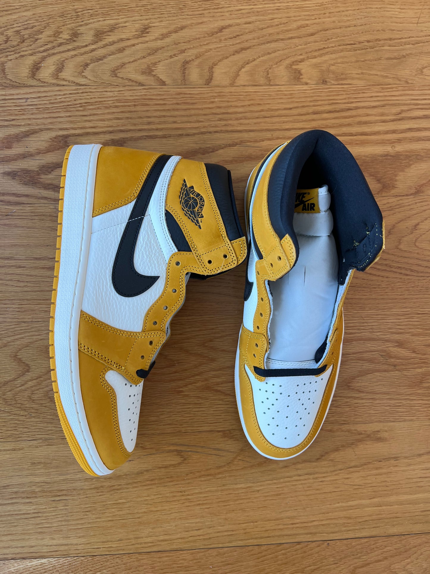 Air Jordan Retro 1 High