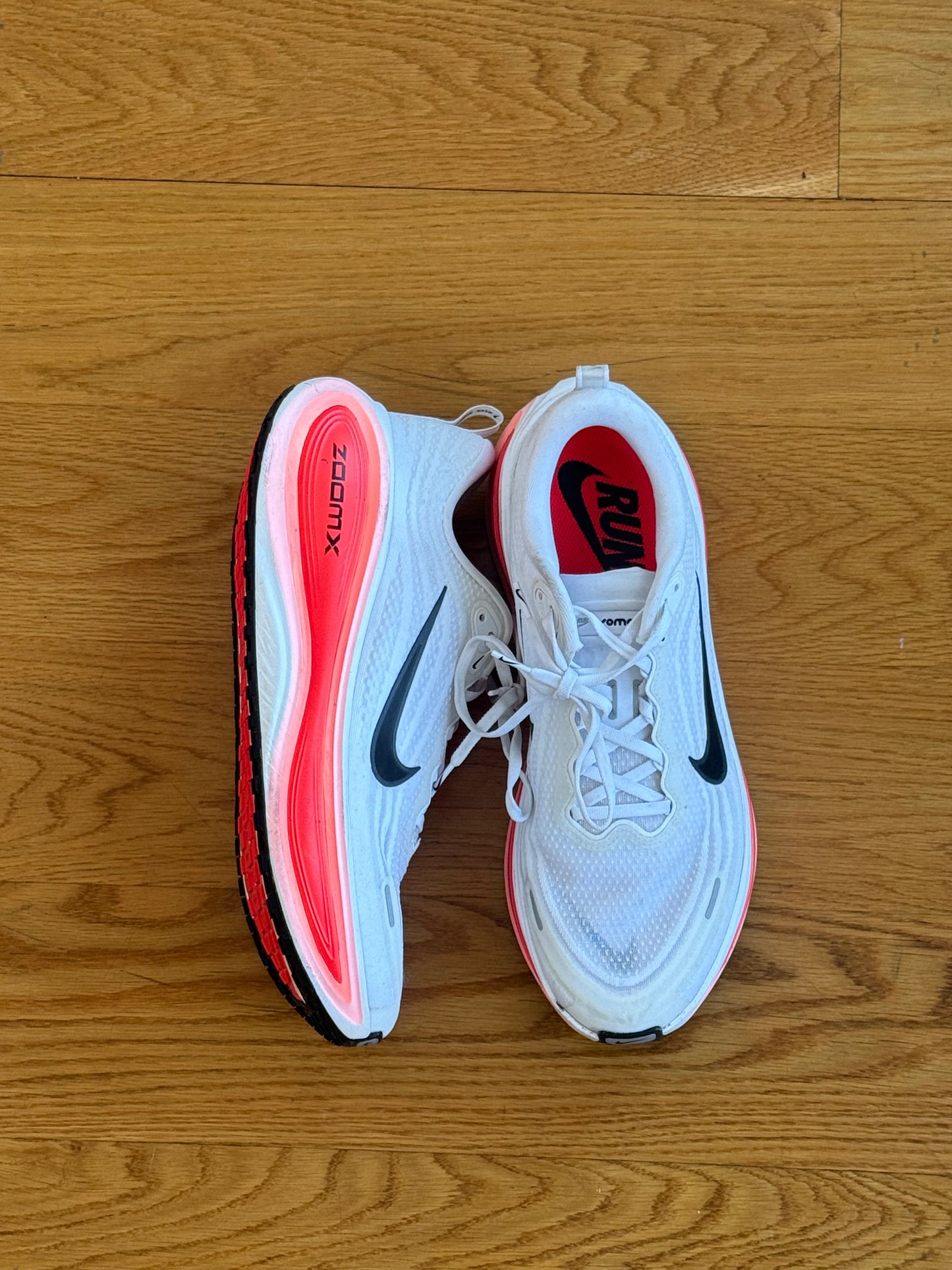 Nike Vomero 18- White/ Orange/ Black/Red