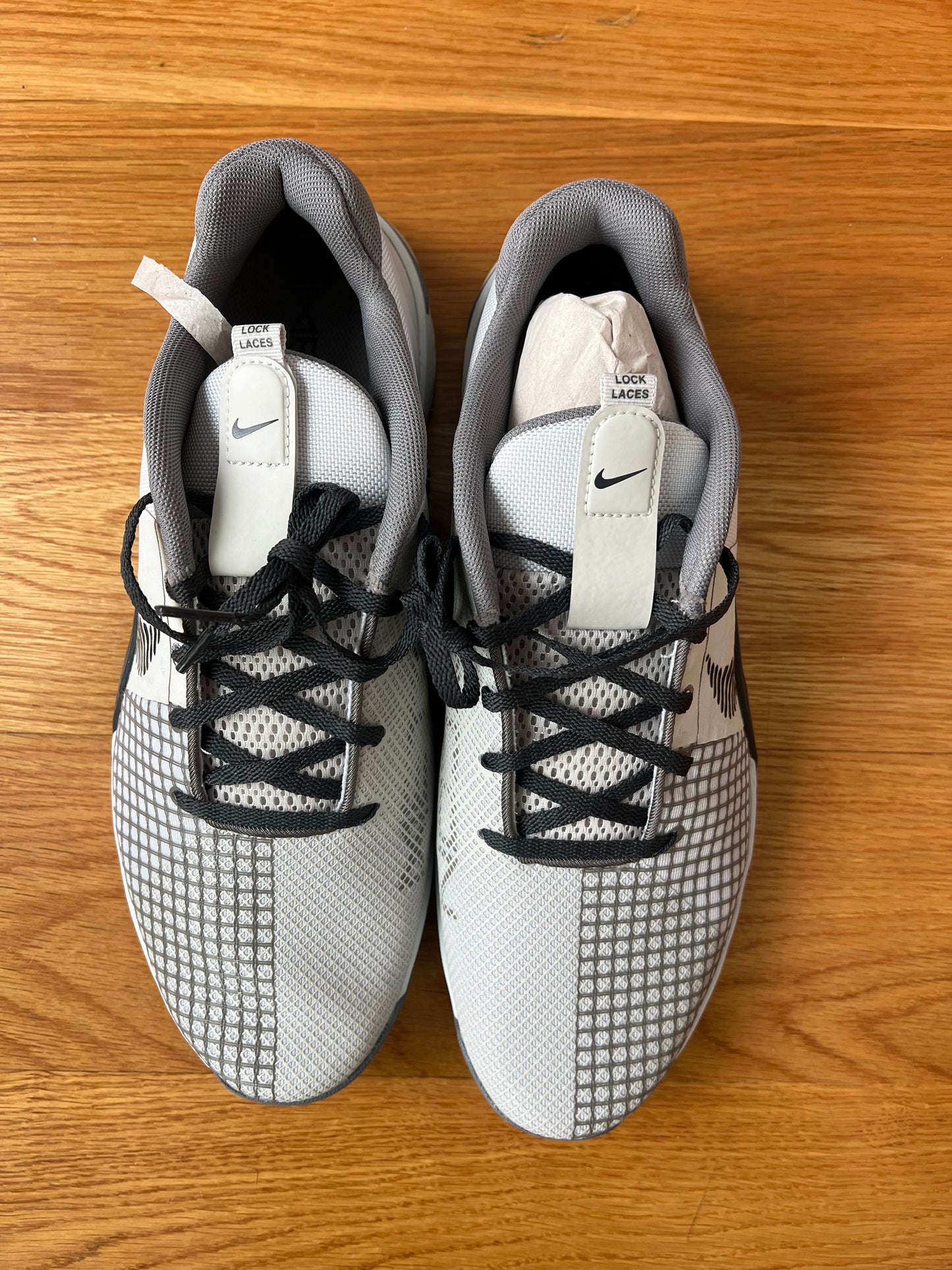 Nike Metcon 8 - Black and White